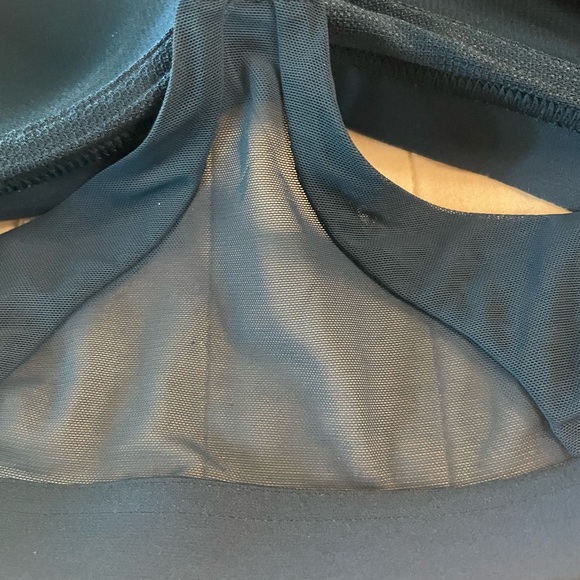 Victoria's Secret Sport Blue Sports Bra Racerback 36B - Picture 8 of 10